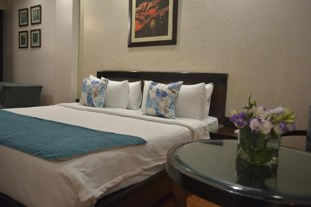 Hotel Rockland Panchsheel Enclave Új-Delhi Kültér fotó